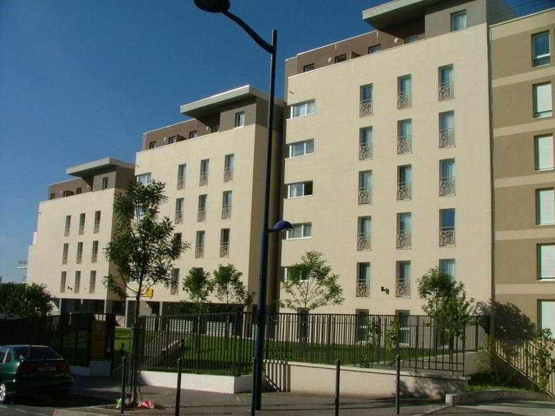 Appart'City Pontoise Cergy-Le-Haut Εξωτερικό φωτογραφία