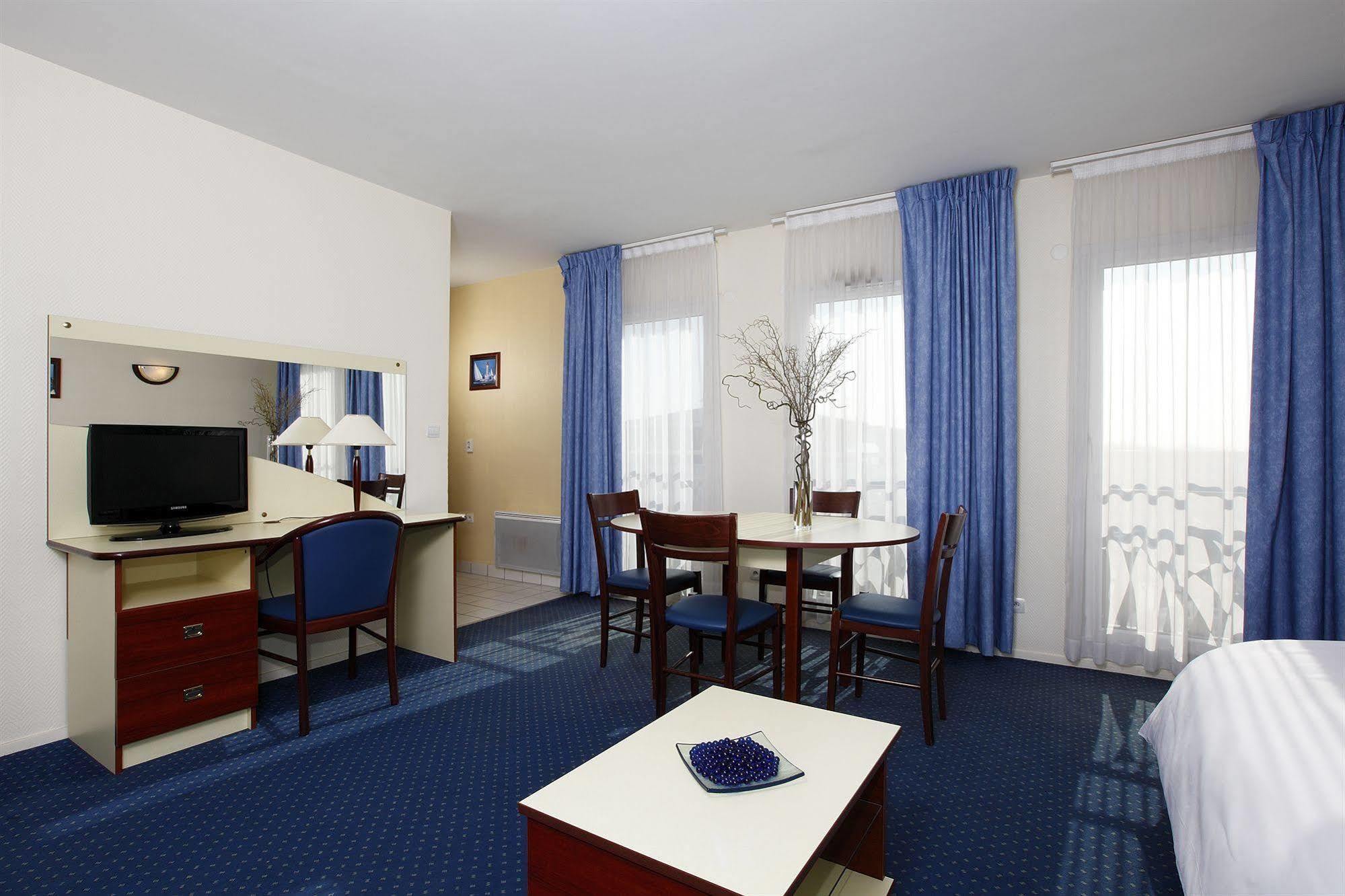 Appart'City Pontoise Cergy-Le-Haut Εξωτερικό φωτογραφία